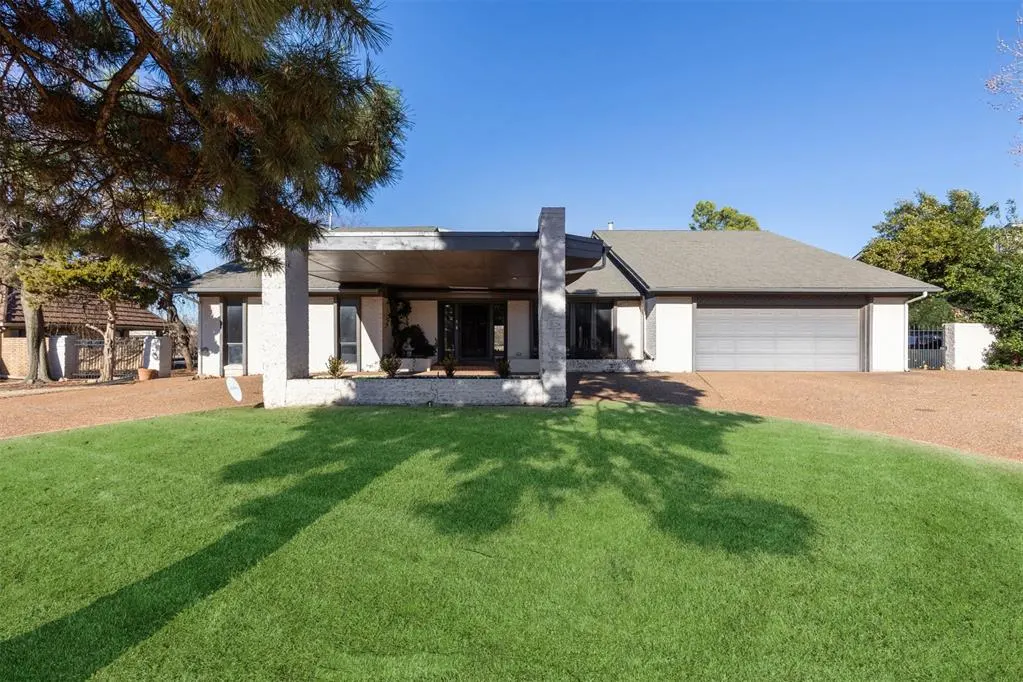 Front exterior — 4313 Saint Thomas Drive, Oklahoma City, OK 73120
