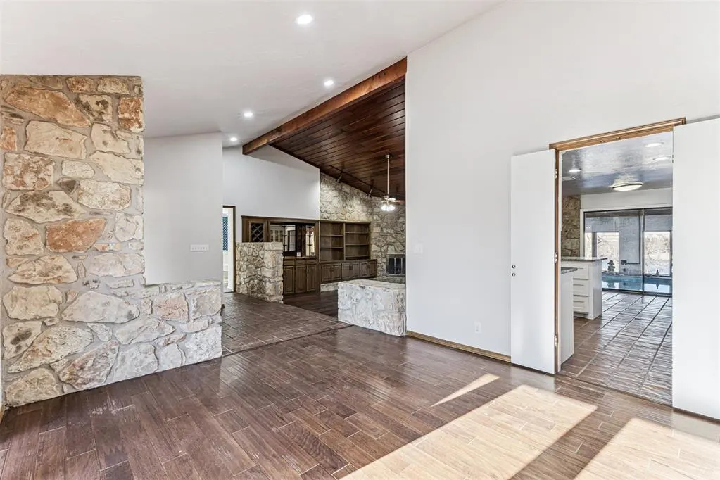 Photo 9 — 4313 Saint Thomas Drive, Oklahoma City, OK 73120