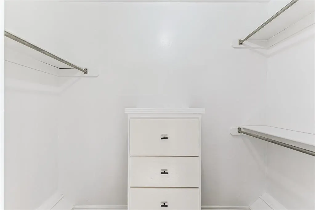 Photo 24 — 4313 Saint Thomas Drive, Oklahoma City, OK 73120