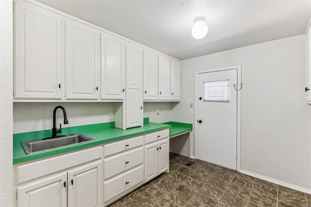 Photo 43 — 4313 Saint Thomas Drive, Oklahoma City, OK 73120