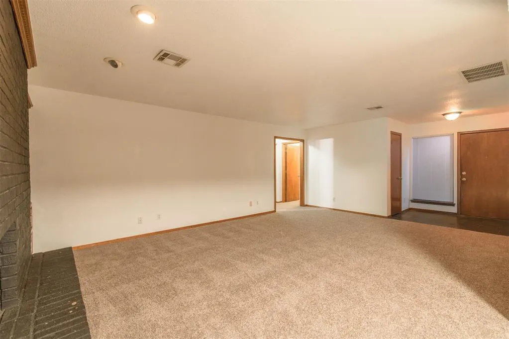 Photo 11 — 12725 Silver Lane, Oklahoma City, OK 73120