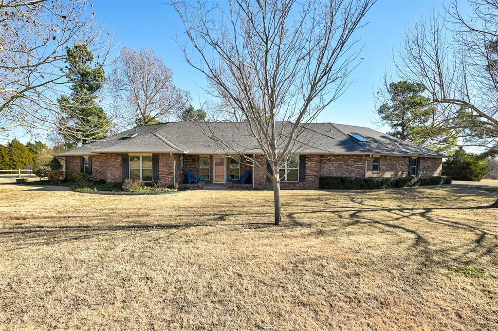Front exterior — 23400 Bob White Drive, Edmond, OK 73025