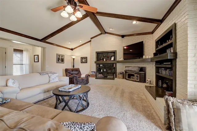 Photo 5 — 23400 Bob White Drive, Edmond, OK 73025