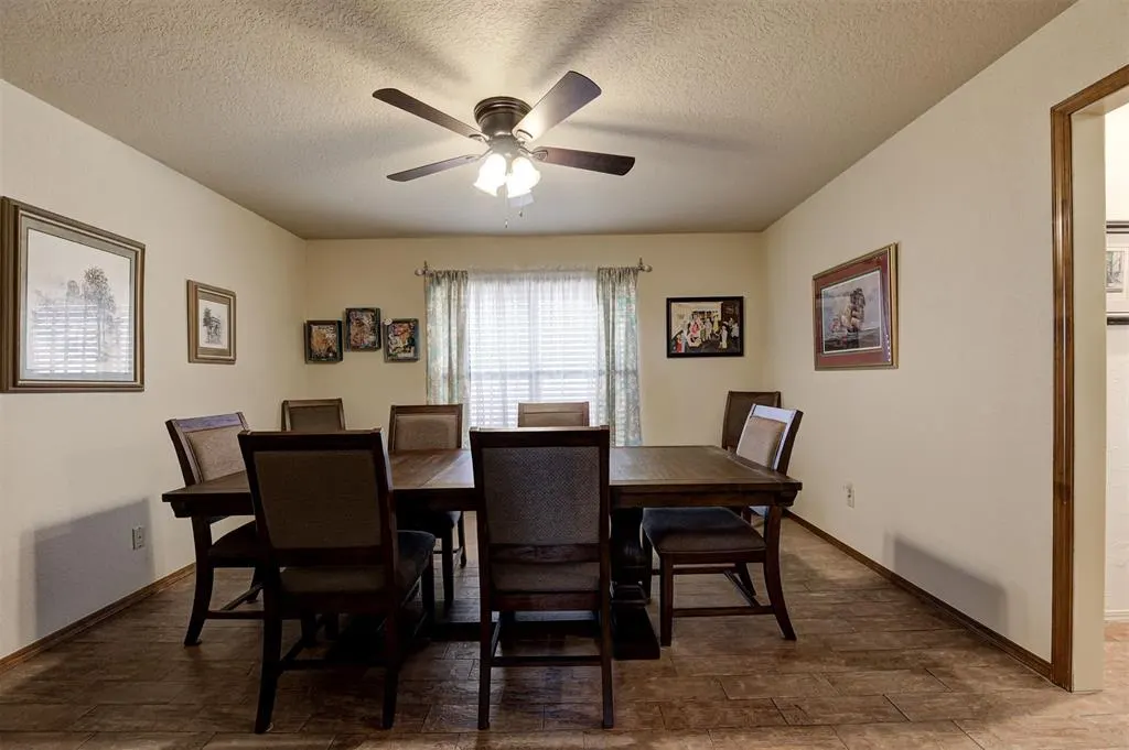 Photo 14 — 23400 Bob White Drive, Edmond, OK 73025
