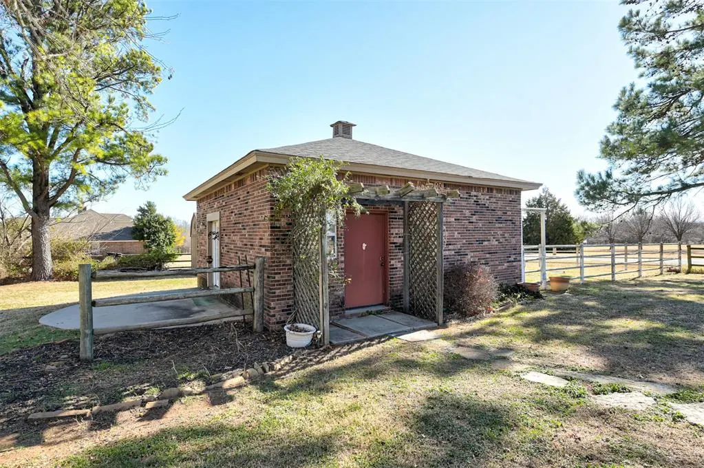 Photo 28 — 23400 Bob White Drive, Edmond, OK 73025