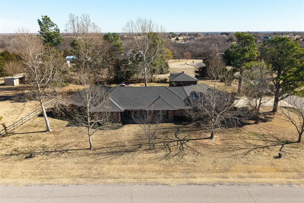 Photo 31 — 23400 Bob White Drive, Edmond, OK 73025