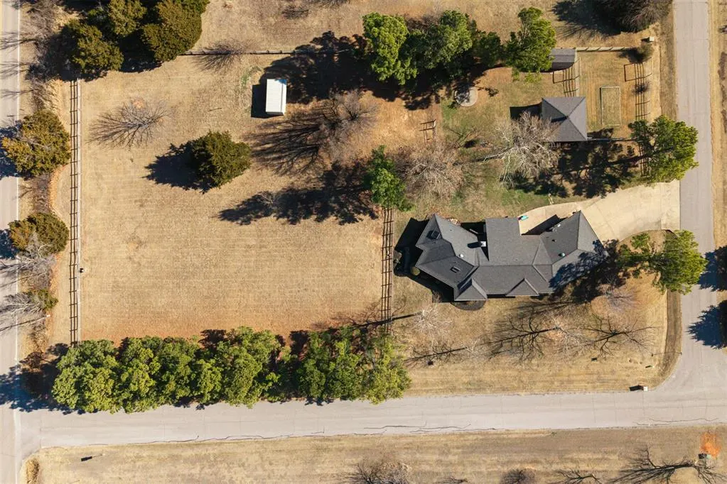 Photo 35 — 23400 Bob White Drive, Edmond, OK 73025