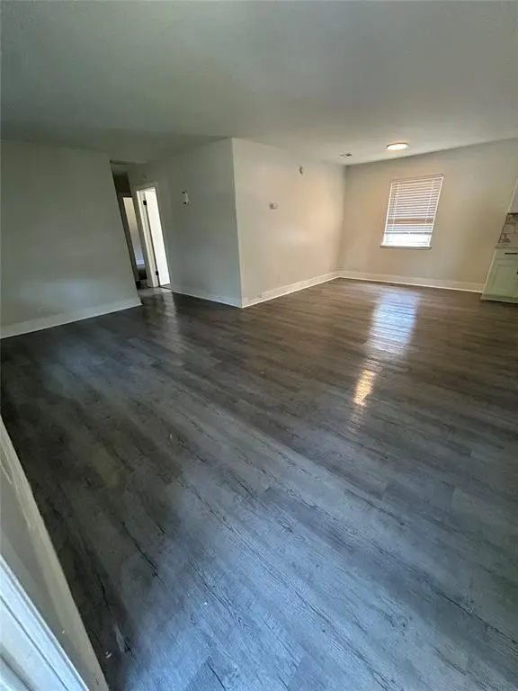 Photo 3 — 2116 Westchester Drive, The Village, OK 73120