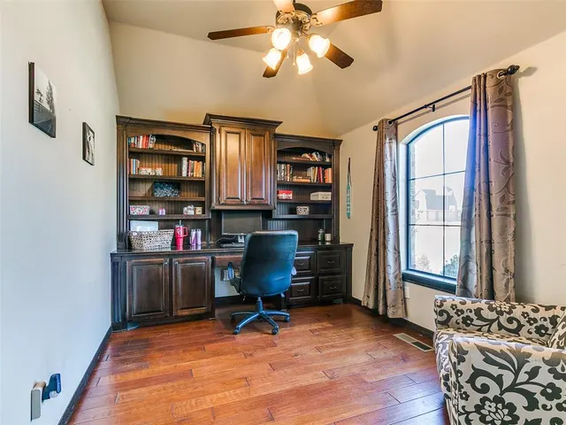 Photo 7 — 15228 Turtle Lake Place, Oklahoma City, OK 73165