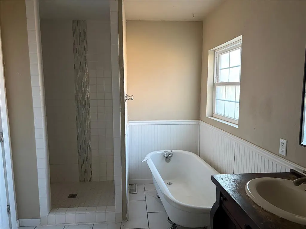 Photo 7 — 5621 NW 42nd Street, Warr Acres, OK 73122