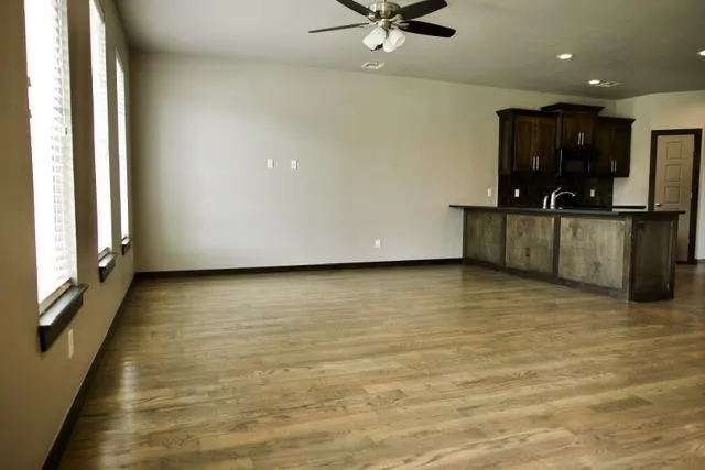 Photo 3 — 705 Jenkins Avenue 705, Norman, OK 73069