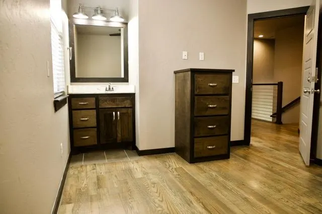 Photo 24 — 705 Jenkins Avenue 705, Norman, OK 73069