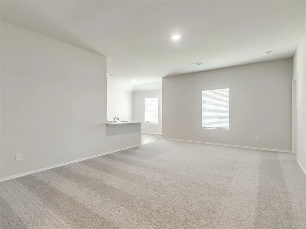 Photo 3 — 1776 SE 20th Street, Newcastle, OK 73065