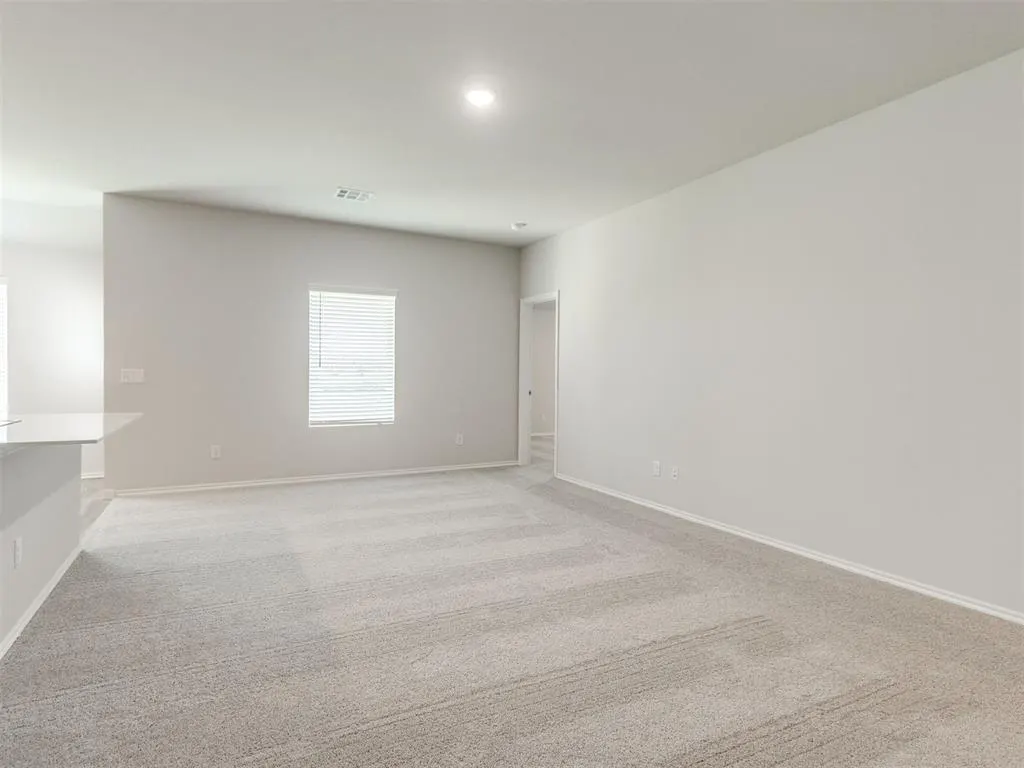 Photo 4 — 1776 SE 20th Street, Newcastle, OK 73065