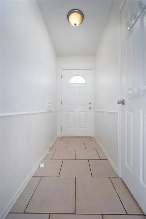 Photo 4 — 2027 Allenhurst Street, Norman, OK 73071
