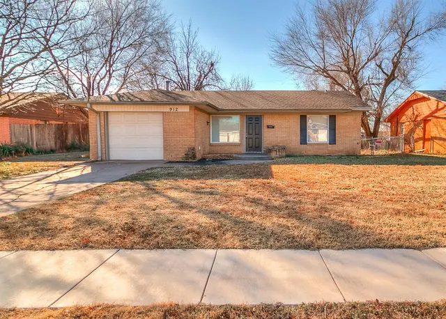 Front exterior — 912 NE Katherine Place, Oklahoma City, OK 73114