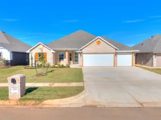 Sold home at 2905 Summit Hollow Circle