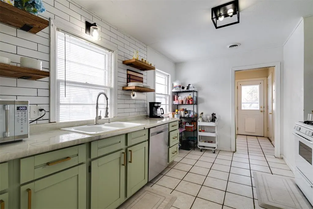 Photo 14 — 902 S McFarland Street, Stillwater, OK 74074