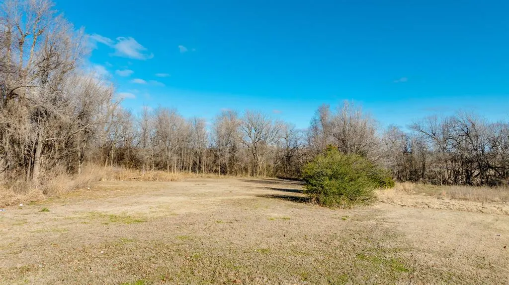 Photo 2 — 2220 Church Avenue, Harrah, OK 73045