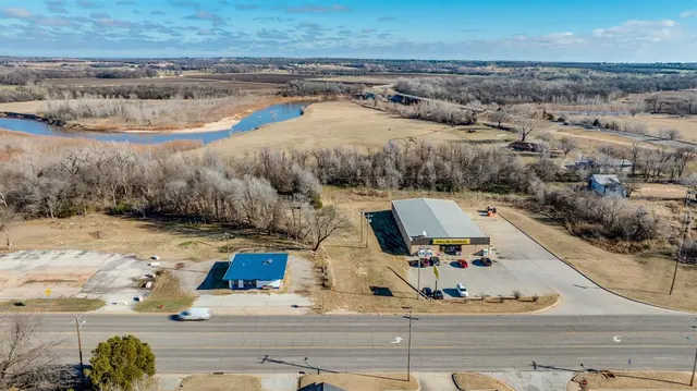 Photo 8 — 2220 Church Avenue, Harrah, OK 73045