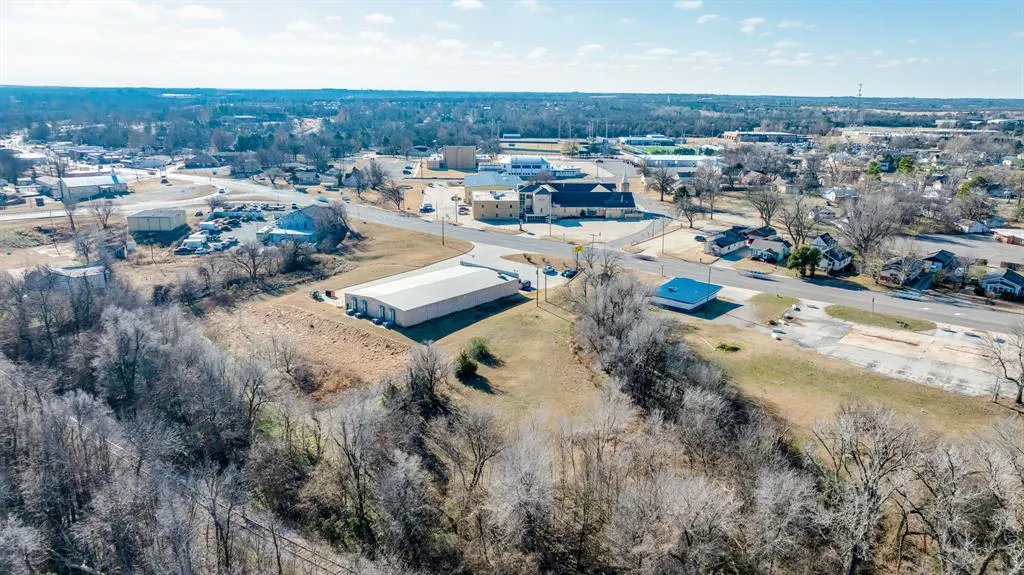 Photo 18 — 2220 Church Avenue, Harrah, OK 73045