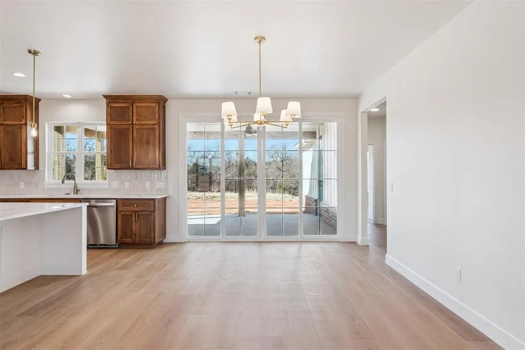 Photo 16 — 921 Meadow Park Road, Guthrie, OK 73044