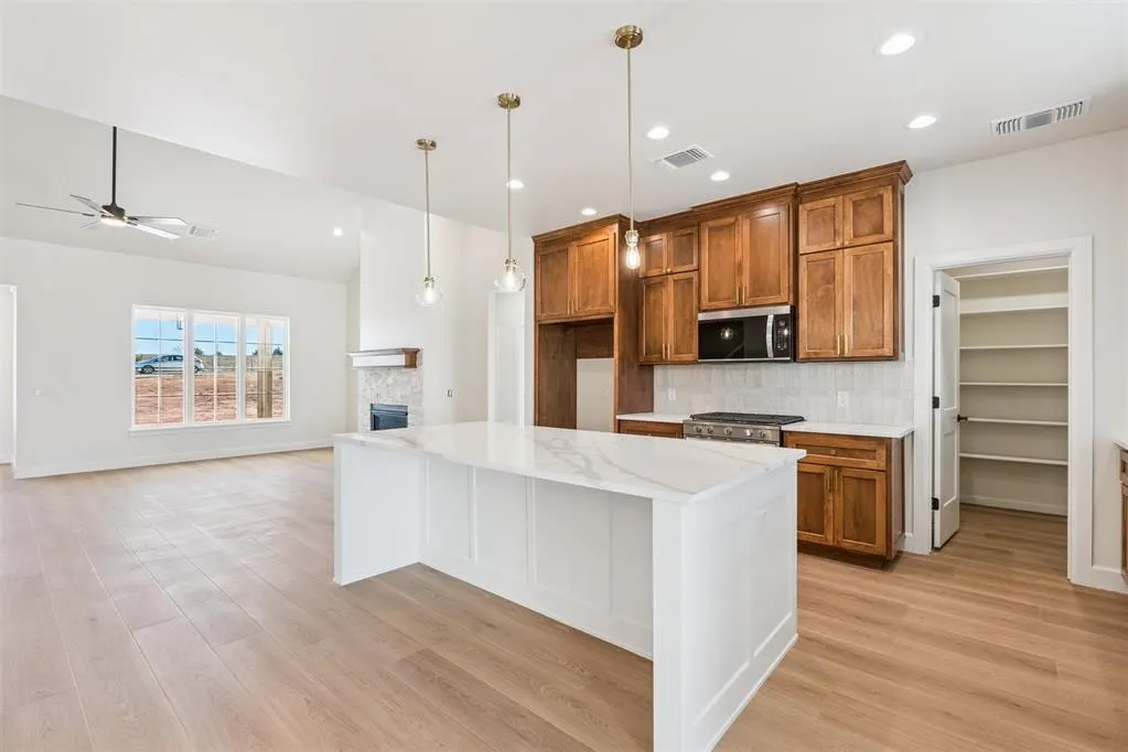 Photo 19 — 921 Meadow Park Road, Guthrie, OK 73044