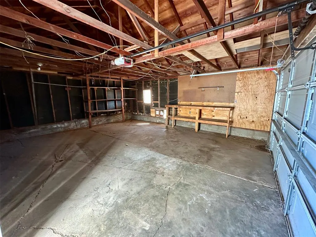 Photo 13 — 402 N 2nd Street, Sayre, OK 73662