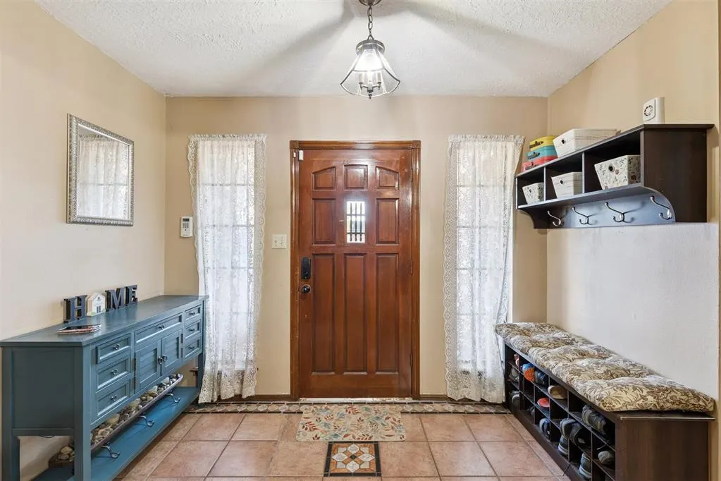 Photo 4 — 809 Jay Drive, Noble, OK 73068