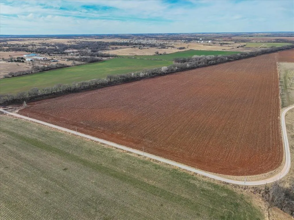 Front exterior — Hatfield Road, Maysville, OK 73057
