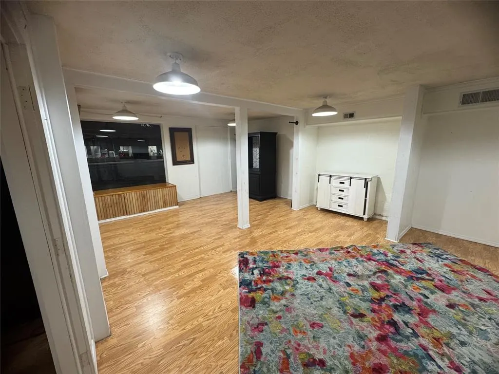 Photo 11 — 112 N Market Center, Cordell, OK 73632