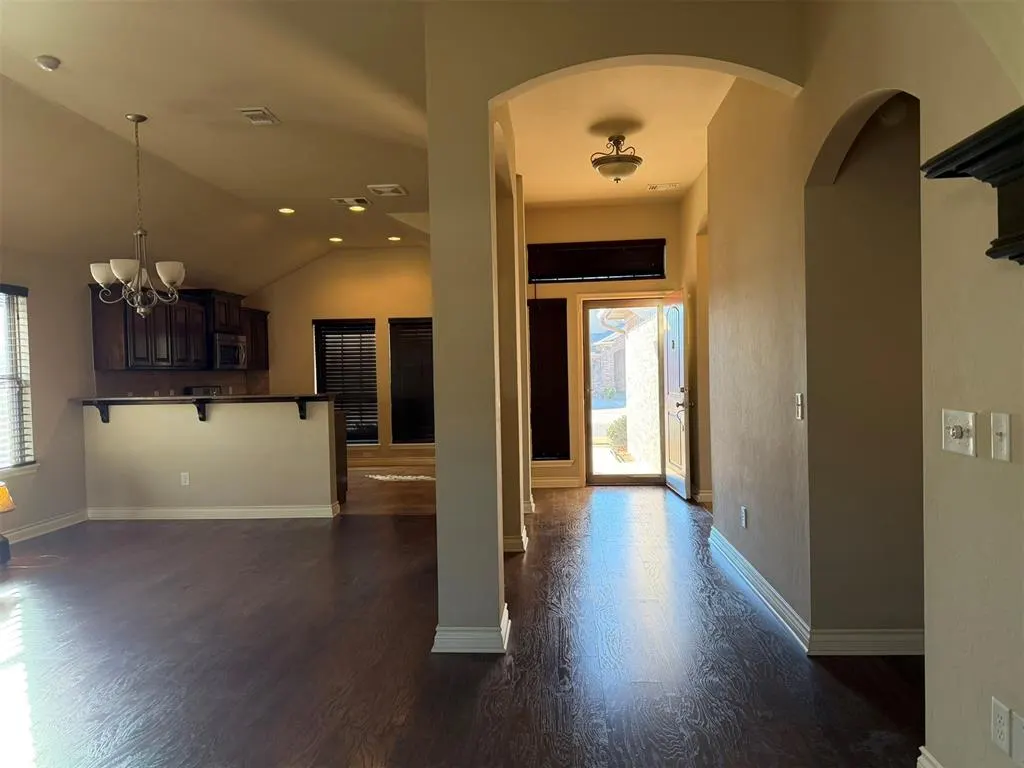 Photo 3 — 19128 Espada Drive, Edmond, OK 73012