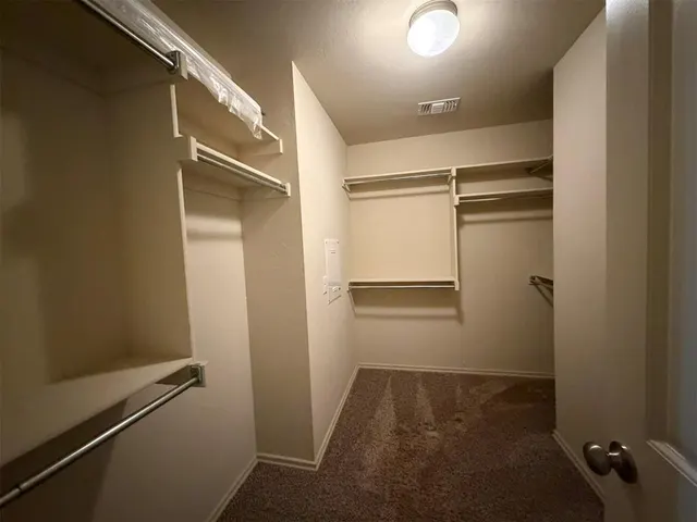Photo 8 — 19128 Espada Drive, Edmond, OK 73012