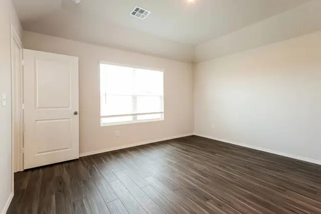 Photo 8 — 1907 Crimson Lake Boulevard, El Reno, OK 73036