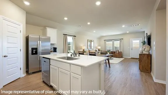 Photo 4 — 929 S Bear Lane, Mustang, OK 73064