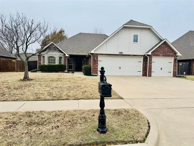 Front exterior — 9206 N 95th East Place, Owasso, OK 74055