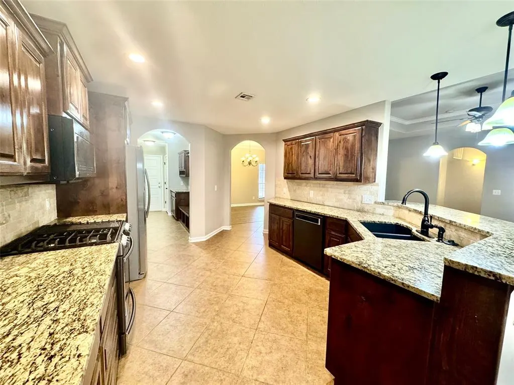 Photo 18 — 9206 N 95th East Place, Owasso, OK 74055