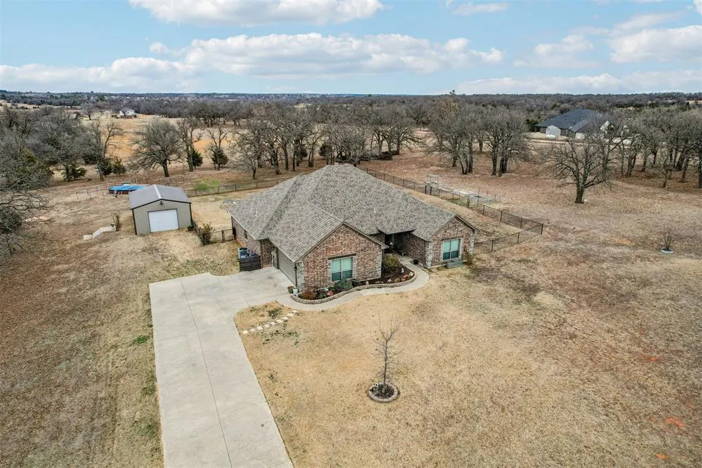 Front exterior — 20301 SE 119th Street, McLoud, OK 74851