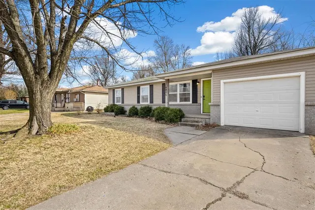 Front exterior — 6806 NW 59th Terrace, Bethany, OK 73008