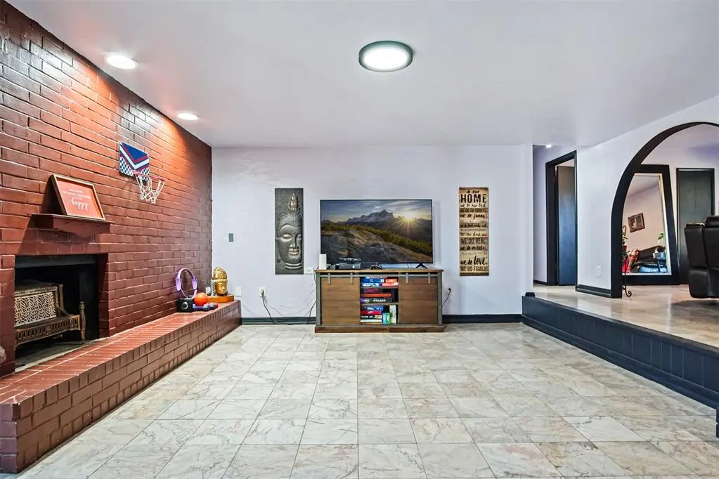 Photo 3 — 2806 N Wilburn Avenue, Bethany, OK 73008