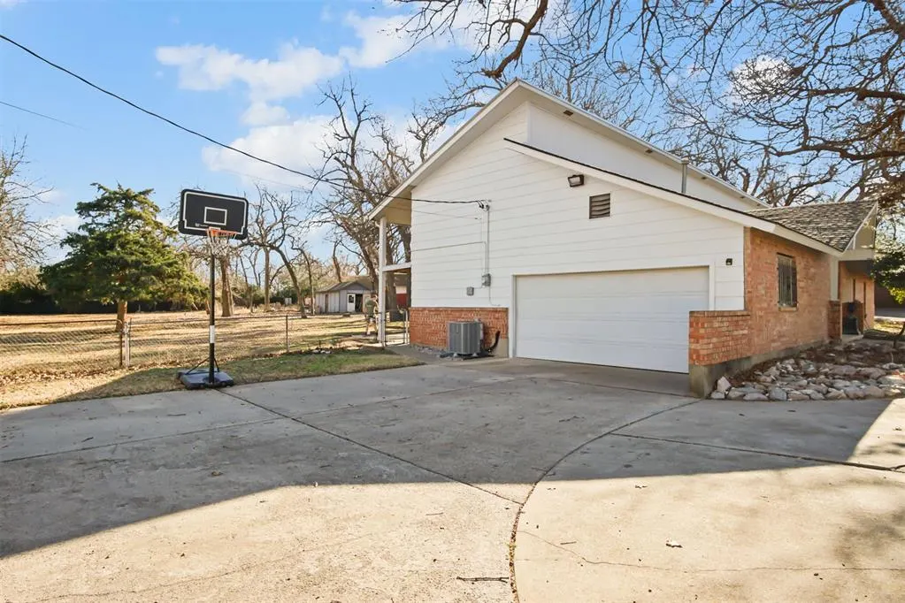 Photo 21 — 2806 N Wilburn Avenue, Bethany, OK 73008