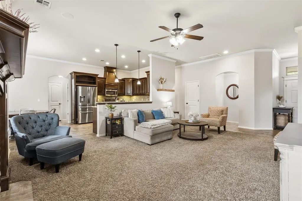 Photo 7 — 14101 Drakes Way, Yukon, OK 73099