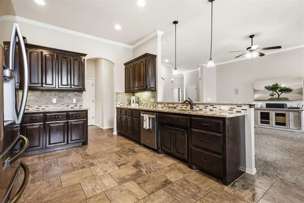 Photo 11 — 14101 Drakes Way, Yukon, OK 73099