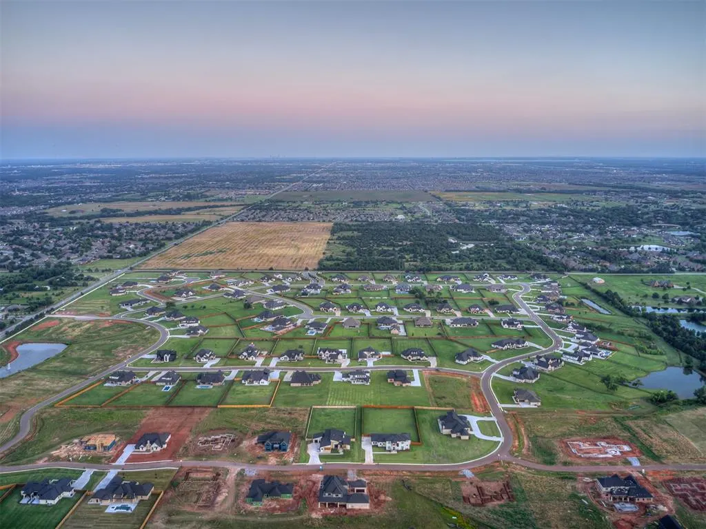 Photo 4 — 22386 Pine Bluff Way, Edmond, OK 73025