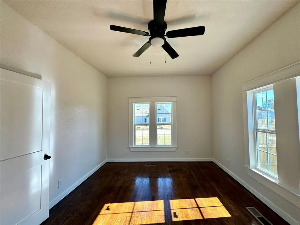 Photo 27 — 728 S 13th Street, Chickasha, OK 73018