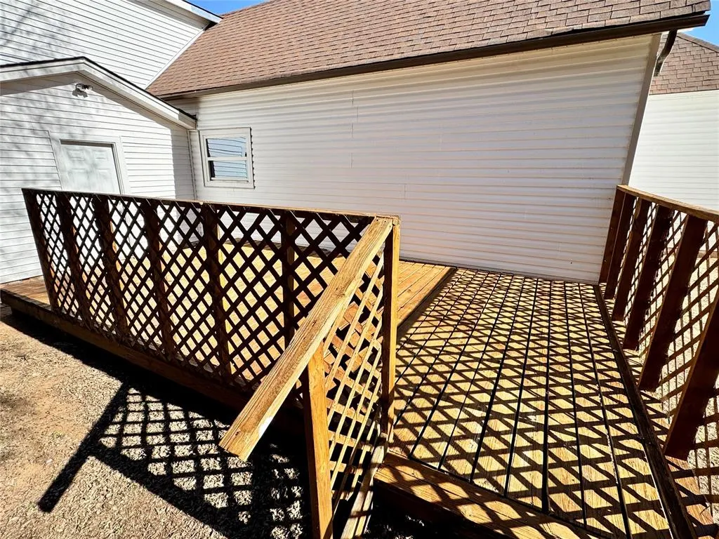 Photo 35 — 728 S 13th Street, Chickasha, OK 73018