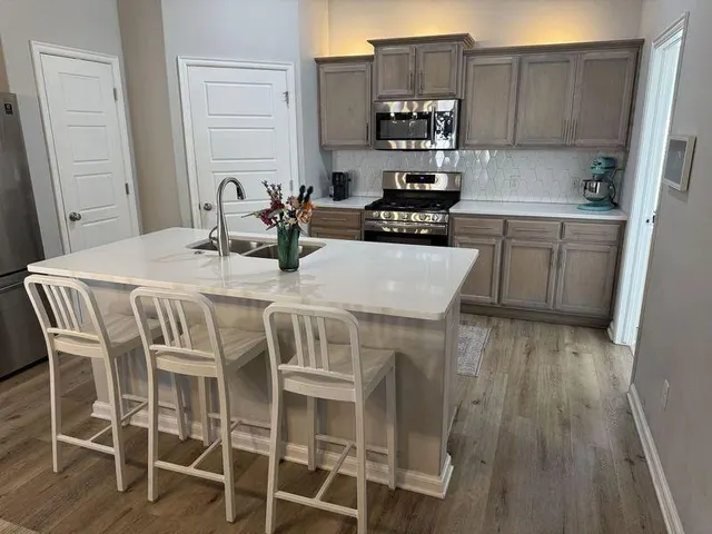 Photo 7 — 928 SW 139th Street, Oklahoma City, OK 73170