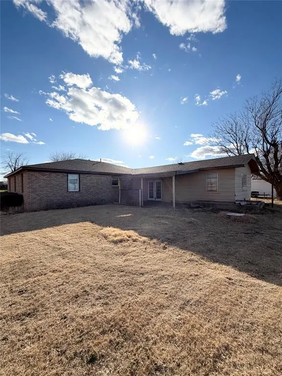 Photo 14 — 521 E Warren Road, Blair, OK 73526