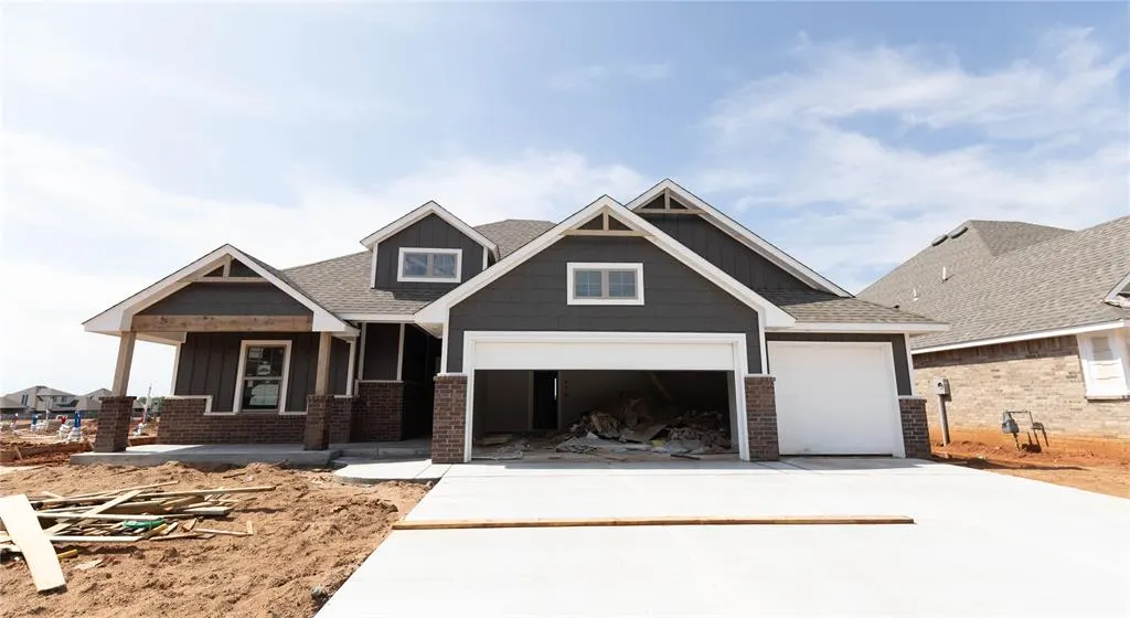 Photo 2 — 12508 SW 31st Street, Yukon, OK 73099