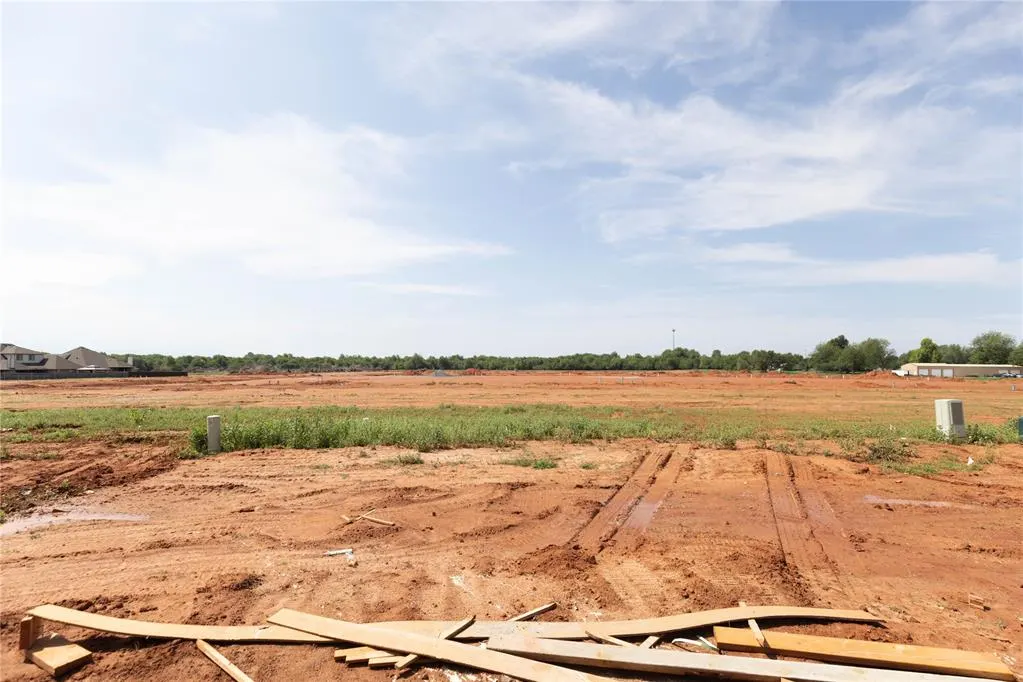 Photo 21 — 12508 SW 31st Street, Yukon, OK 73099